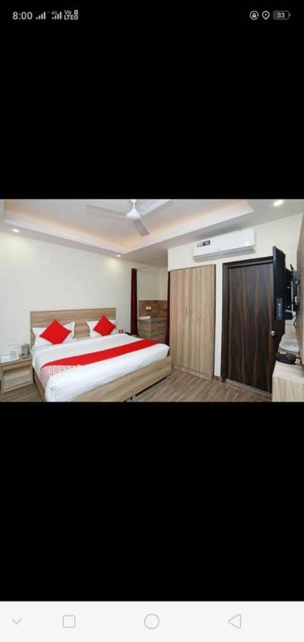 Hotel Golden Bliss At New Delhi Airport Exteriör bild