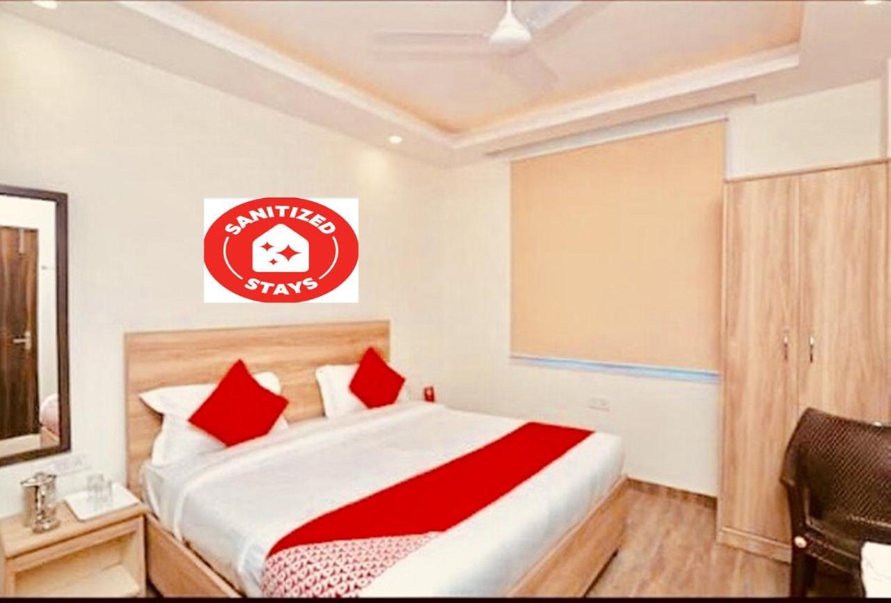 Hotel Golden Bliss At New Delhi Airport Exteriör bild
